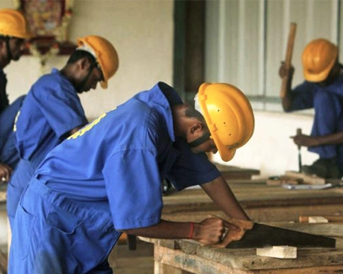 Carpenter job in UAE